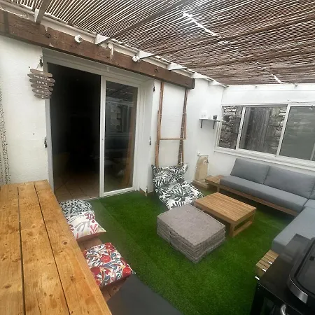 Maison Familiale A 2 Min A Pied De L'institut A Armand Calme Jeux Babyfoot Jacuzzi Proche 別荘 Saint-Laurent-dʼAigouze